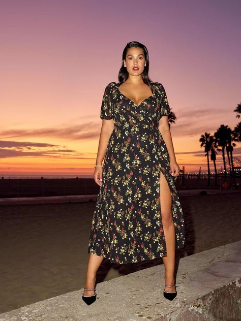 The Best Dresses From Reformation in 2020 | POPSUGAR Fashion Wildflower Dress, General Aesthetic, Fitting Skirt, Midsize Outfits, Curvy Model, Silky Dress, Flattering Dresses, Curvy Dress, Curvy Girl Fashion