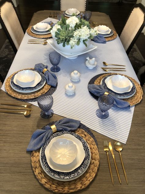 Table Setting Etiquette, Tafel Decor, Diy Table Decor, Dining Etiquette, Dinner Party Table, Party Table Settings, Table Setting Decor, Dining Room Table Decor, Dinner Table Setting