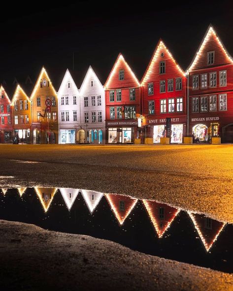 Bergen on Instagram: “Bryggen dressed for christmas ⭐ Happy Weekend 🙌 #Bergen photo by @knuds” Fjord Norway, Visual Literacy, Bergen Norway, Visit Norway, Getting Dressed, Happy Weekend, Christmas Dress, Get Dressed, Animal Crossing