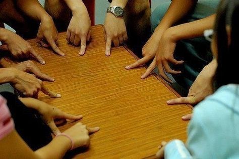 And the intellectually challenging games you played during free periods. | Community Post: 27 Pictures That Will Bring Back Every Indian's School Memories Missing Childhood, Childhood Memories Quotes, Indians Game, Childhood Memories Art, Childhood Memories 90s, 90s Memories, Kids Memories, Challenging Games, School Quotes Funny