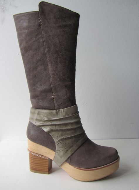 Antelope boots Antelope Boots, Antelope Shoes, Women's Style, Shoes Boots, Wedge Boot, Fashion Ideas, Clogs, Shoe Boots, On Sale