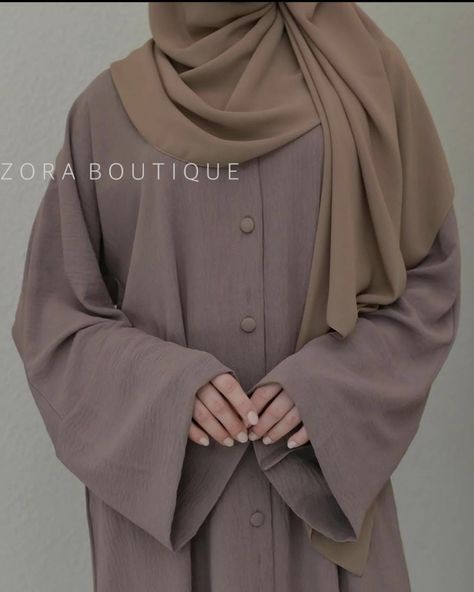 Borkha Design Simple, Hijab Dress Simple, Simple Burkha Designs, Abaya Styling, Mehndi Dress For Bride, Burkha Designs, Simple Abaya, Abaya Styles, Cotton Suit Designs