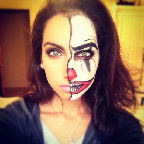 by sammaaa. #Sephora #Sephoraween #Halloween Half Face Makeup, Joker Makeup, Scary Clown, Clown Faces, Face Painting Halloween, Scary Clowns, Halloween Costumes Makeup, Crazy Makeup, Halloween Scary