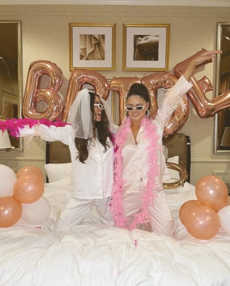 Pajama Party Bachelorette Party, Bachelorette Matching Pajamas, Pjs Bachelorette Party, Bachelorette Hotel Decor, Sleep Over Bachelorette Party Ideas, Bachelorette Party Photos, Slumber Party Bachelorette Ideas, Bride To Be Photoshoot With Friends, Bachelorette Slumber Party