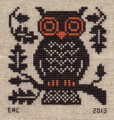 Cross Stitch Moon, Cross Stitch Owl, Cat Cross Stitches, Fall Cross Stitch, Owl Cross Stitch, Prairie Schooler, Xstitch Patterns, Halloween Cross Stitch Patterns, Holiday Cross Stitch