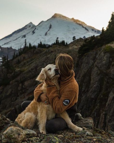 Pics With Dogs Ideas, Cozy Dog Aesthetic, Pet Photo Shoot Ideas, Travel With Dog Aesthetic, Notice The Reckless, Dog Mom Pictures, Woman And Dog Photoshoot, Vision Board Dog, Animal Rescue Aesthetic