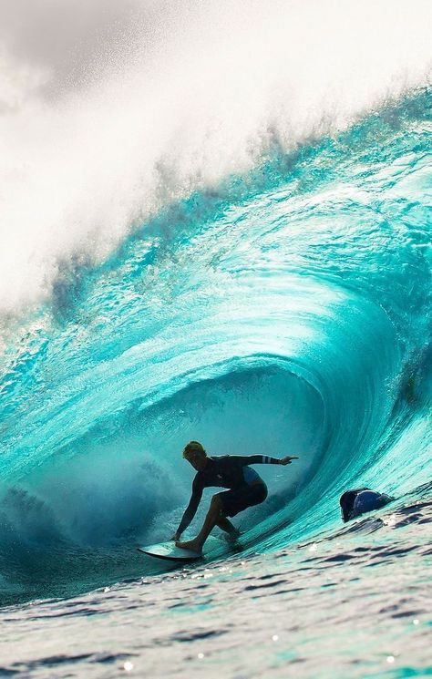 🌴 TROPICAL DREAMS on Pinterest & Instagram • SURFING HUGE WAVES #tropicaldreeamsonpinterest #surfingporn #surfer #surfing #surf #surfoftheday #surftime #instasurfing #surfporn #surfsport #surferlife #hugewaves #surfinglifestyle #surf4life #monsterwave #hugewave #surferlifestyle #surfvibes #surfboard #waves #surfdaily #instasurf #beachlife #surfing photography #surfingislife #wave #surfingporn #surfdaily #ocean #saltylife #wave #waves John Florence, John John Florence, Gopro Surfing, Surf Vibes, Surfing Pictures, Surfing Photography, Surf Lesson, John John, Surf Life