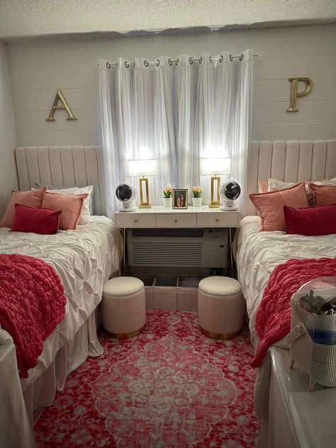 Dorm Room Ideas For Two People, Twin Preppy Bed, Teen Shared Bedroom Ideas Sisters, Cute Dorm Rooms For Two, Double Bunk Bed Dorm Room Ideas, Matching Dorm Room Ideas Roommate, Teen Shared Bedroom, Classy Dorm Room, Dorm Room Bedding Dormify