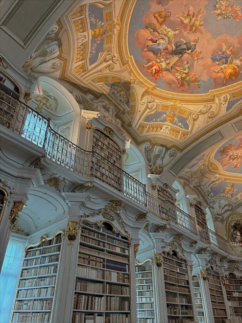 Painted Ceilings, Fairytale Aesthetic, Dream Library, Castle Aesthetic, Library Aesthetic, Royal Aesthetic, Baroque Architecture, Voyage Europe, Architecture Old