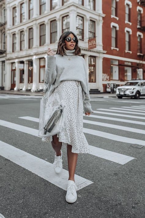 Mode Casual, Mode Inspo, Looks Style, Mode Inspiration, Looks Vintage, Fashion Street, Outfits Casuales, White Sneakers, Maternity Clothes