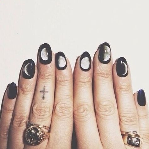 moon phases nail design                                         punk rock, pastel goth Nail Art Halloween, Moon Nails, Nail Jewels, White Nail, Halloween Nail Designs, Halloween Nail Art, Manicure Y Pedicure, Cute Nail Designs, Cool Nail Designs