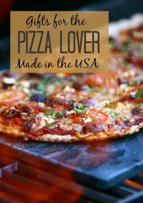 Gifts for Pizza Lovers, all Made in the USA. #MadeinUSA #BuyAmerican #LOVElisted Pizza Gift Basket, Pizza Gift Ideas, Pizza Gifts, Unique Pizza, Gourmet Pizza, Kitchen Necessities, Tailgating Recipes, Silly Questions, Diy Gift Set