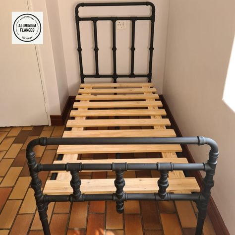 Single bed frame made from 25mm industrial pipes and fittings and powder coated in matt black. We can also do the same design for double, queen and king size. Contact us now! Whatsapp: 083 741 2739 Email:info@amazoncommerce.co.za Pipe Bed Frame, Industrial Bed Frame, Pipe Bed, Industrial Bed, Pipes And Fittings, Industrial Pipe Furniture, 3/4 Beds, Frame Props, Single Bed Frame