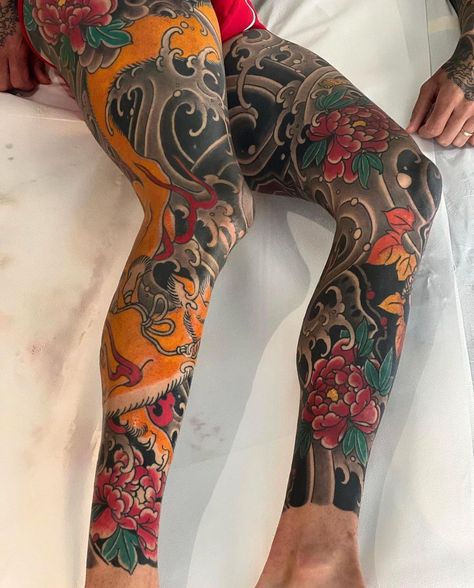 Japanese Fish Tattoo, Tradition Tattoo, Japanese Leg Tattoo, Flag Tattoos, Irezumi Tattoo, Japanese Legs, Neo Trad Tattoo, Japanese Flower Tattoo, Full Leg Tattoos