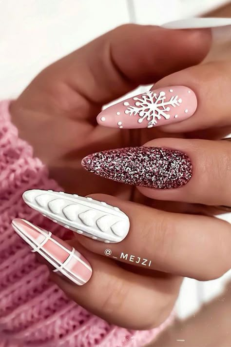 25. Snowflake Pink and Rose Gold Nails Christmas Holiday is on its way and the season to appreciate all the beautiful things,  such as... Winter Nails Acrylic, Sweater Nails, Christmas Nails Easy, Christmas Gel Nails, Rose Gold Nails, Christmas Nails Acrylic, Pink Acrylic Nails, New Year's Nails, Xmas Nails