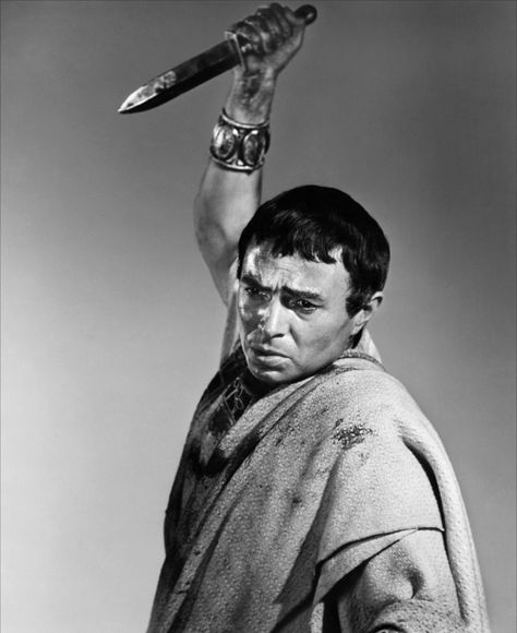 Julius Caesar - James Mason as Brutus Julius Caesar 1953, Shakespeare Characters, James Mason, Leagues Under The Sea, White Pictures, Julius Caesar, Athletic Hairstyles, Movie Memorabilia, Hollywood Actor