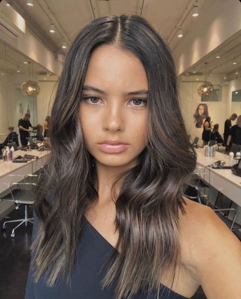 Black Hair With Cool Toned Highlights, Cool Tone Brown Hair With Highlights, Glossy Brunette, Balayage Haircut, Color Balayage, Brown Hair Inspo, Brunette Hair With Highlights, Hair Therapy, Balayage Ombre