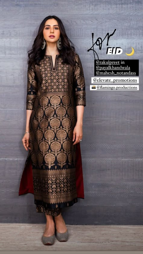 Banaras Chudidar Designs, Banarasi Suit Stitching Designs, Banarasi Suit Neck Design, Black Banarasi Suit, Brocade Suits Design, Banarasi Suit Designs Latest Pakistani, Banarsi Kurta Designs, Banarasi Suit Neck Designs Latest, Banaras Suits Designs