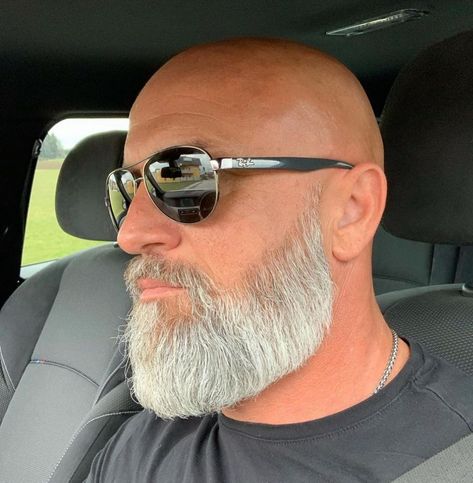 BEARDS IN THE WORLD | @christian_t_prey THE BEST WAY BALD & BEARD #beautifulbeard #beard #beards #bearded #barbudo #barbe #barbu #barbeiro #tnsbarber #barbuto… | Instagram Bald Men With Grey Beards, Grey Beard Styles For Bald Men, Grey Beard Styles For Men, Bald And Beard, Hats For Bald Men, Bald Men With Beards Style, Beard Shapes For Men, Men Goatee Styles, Medium Length Beard