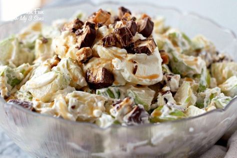 Snicker Salad with Apples, Caramel, Cream Cheese and Snickers Candy Bars Apple Salad With Cream Cheese, Snickers Caramel Apple Salad, Pudding Whipped Cream, Dessert Salad Recipes, Caramel Apple Salad, Snicker Apple Salad, Fruit Salad With Pudding, Snickers Salad, Cold Salads