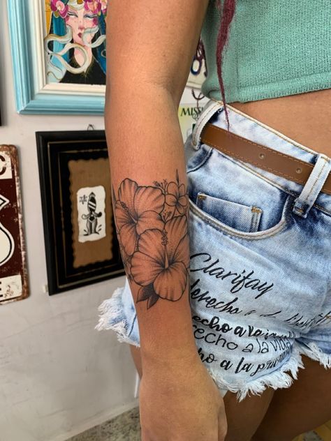 Medium Women Tattoos, Hibiscus Flower Arm Tattoo, Hibiscus Forearm Tattoo, Hibiscus Tattoo Wrist, Medium Flower Tattoo, Hibiscus Arm Tattoo, Hibiscus Flower Tattoos Sleeve, Cuba Tattoo, Hibiscus Flower Tattoo