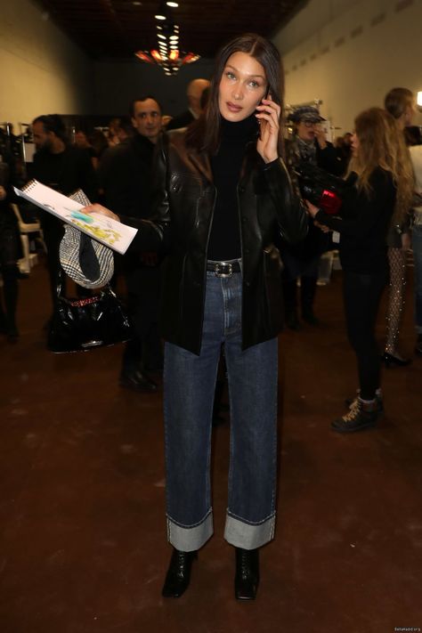 Winter Ootd, Bella Hadid Outfits, Bella Hadid Style, Casual Chique, Style Goals, Winter Fit, Hadid Style, Alexandre Vauthier, Looks Black