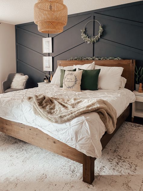 Brown Wood Bed Frame, Wood Headboard Bedroom, Dark Wood Bed Frame, Brown Wood Bed, Casa Rock, Brown Bed Frame, Dark Wood Bedroom, Brown Headboard, Dark Wood Bed