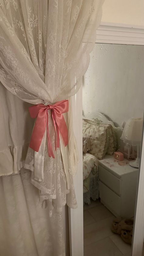 Moving Into First Home, Pink Life, Curtain Ideas, Pink Bows, Victorian Decor, Room Transformation, Room Makeover Bedroom, Pink Room, Girl House