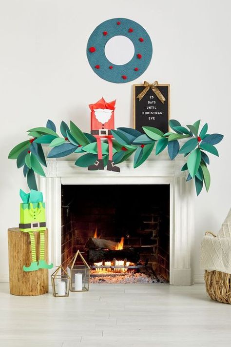 Diy Christmas Mantel, Christmas Decor Diy Cheap, Cheap Christmas Diy, Elegant Christmas Decor, Christmas Crafts For Adults, Holiday Templates, Knots Diy, Christmas Decoration Ideas, Christmas Mantel Decorations