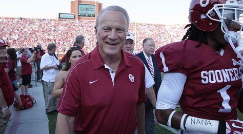 Switzer Reveals SEC Prediction for Longhorns and Sooners. Switzer offered a compliment to what he thinks OU will do ... and a backhanded compliment directed at Austin. Sooner Football, Backhanded Compliment, 25 Years Later, Johnny Manziel, Ou Football, Oklahoma Football, Living The Good Life, Baker Mayfield, Boomer Sooner