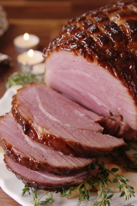 Perfect Glazed Ham Xmas Dinner Ideas, Christmas Ham Recipes, Ham Dishes, Holiday Ham, Christmas Dinner Menu, Christmas Ham, Glazed Ham, Ham Recipe, Xmas Dinner