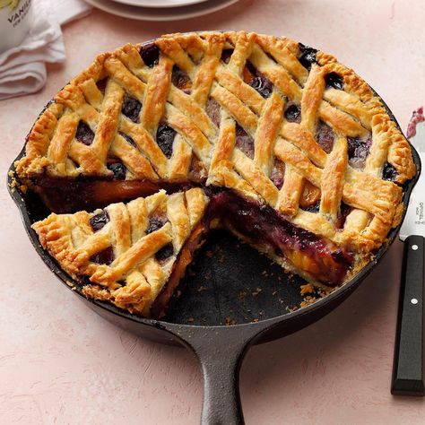 Cast-Iron Cherry-Berry Peach Pie Vinegar Pie, Grape Pie, Peach Pie Recipes, Berry Pie, Fruit Pie, Peach Pie, Crumb Topping, Cherry Tart, Cherry Flavor