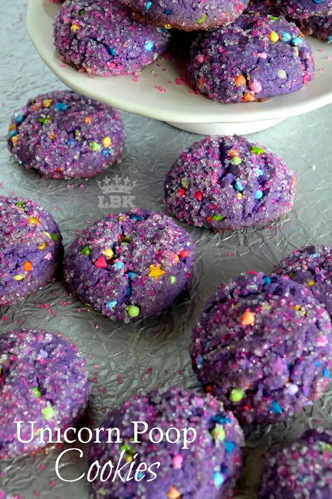 Purple Sugar Cookies, Birthday Cake Purple, Unicorn Poop Cookies, Rainbow Recipes, Purple Cookies, Cake Purple, Cookies Party, Purple Food, Unicorn Poop