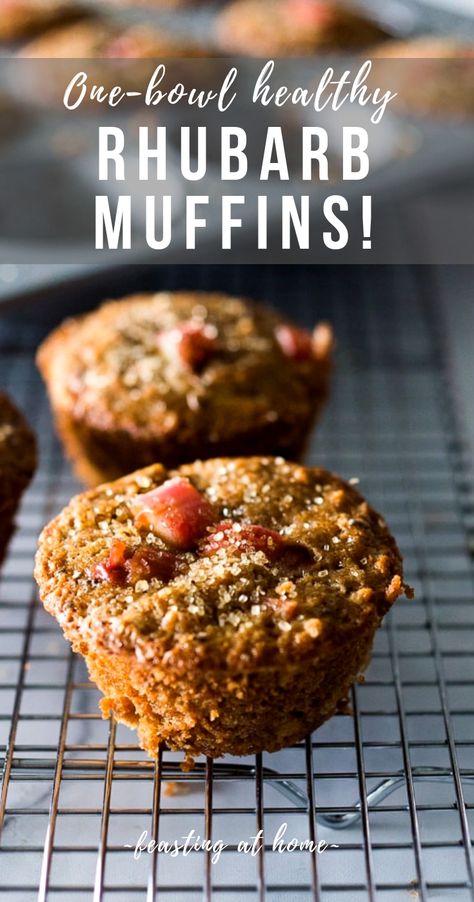 Low Sugar Rhubarb Muffins, Almond Flour Rhubarb Muffins, Rhubarb Recipes Vegan, Rhubarb Oatmeal Muffins, Rhubarb Muffins Recipe, Healthy Rhubarb Recipes, Muffin Vegan, Best Rhubarb Recipes, Rhubarb Muffins