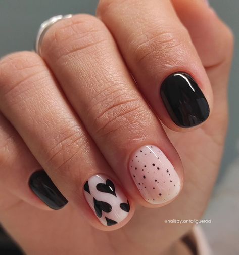 Trendy Black Nails, Nails Edgy, Colorful Nails, Nails Aesthetic, Cute Gel Nails, Shellac Nails, Black Nail, Short Acrylic Nails Designs, Dipped Nails