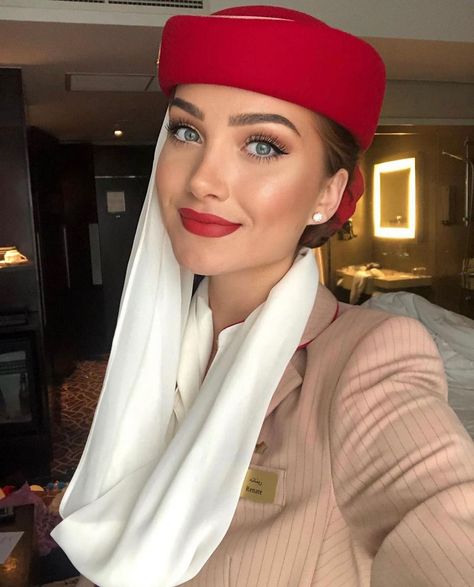 Emirates Airline Cabin Crew, Airline Attendant, Emirates Flights, Emirates Cabin Crew, Airline Cabin Crew, Airline Uniforms, Fly Girls, Flight Attendant Fashion, Flight Attendant Uniform