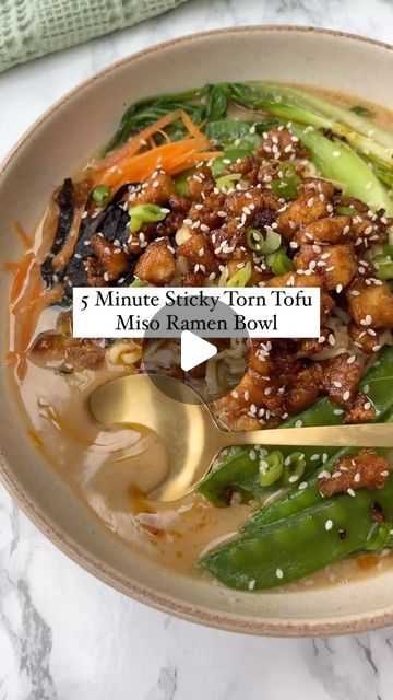 Margie Nomura on Instagram: "It’s cold outside and you’ve had a long day, you need this 5 minute miso ramen with sticky torn teriyaki tofu. It’s so simple but so incredibly delicious. #AD I love tofu and @tofoo is my go-to, it’s extra firm which means you don’t need to bother pressing it and it’s so versatile. Just make sure you toss the tofu in cornflour before frying - that’s the secret! 1x 5g packet of dashi powder 750ml boiling water 2 tbsp white miso paste 2tbsp good-quality tahini 1 tsp soy sauce 2 cm fresh ginger, grated 2 garlic cloves, finely grated 1 block of extra firm tofu (@tofoo) 2 tablespoons cornstarch 2 tablespoons olive oil 2 tbsp soy sauce 1 tbsp mirin 1 tbsp sugar 1 clove garlic, crushed 2 baby pak choi, halved lengthways 150g ramen noodles or egg noodles mange tout Teriyaki Tofu, White Miso, Extra Firm Tofu, Ramen Bowl, Time To Eat, Fresh Ginger, Ramen, Asian Recipes, Clean Eating