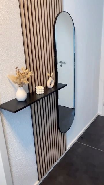 Mirror In Hallway Decor, Hall Ways Ideas Entrance, Small Front Entry, Diy Hallway Decor, Diy Room Ideas, Hall Ways Ideas, Vstupná Hala, Welcome Home Decorations, Deco Room