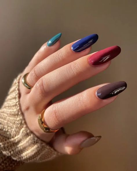 Stunning and Fashionable: 45 Fall Nail Ideas Solid Colour Nail Designs, High Contrast Nails, Dark Multi Colored Nails, Colorful Winter Nails, Different Colour Nails On Each Hand, Both Hands Different Color Nails, Nail Two Colors, Multicoloured Nails, Two Color Nails