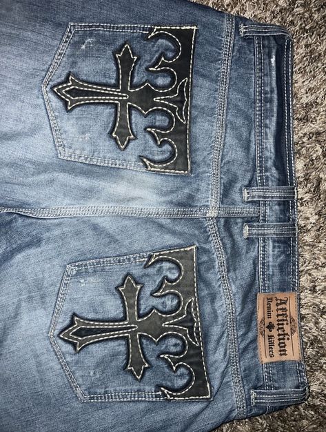 Cargo Pants Design Ideas, Affliction Jeans, Affliction Clothing, Mcbling Fashion, Sick Clothes, Diy Jacket, Diy Clothes Design, Custom Jeans, Baggy Clothes