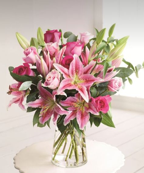 Flower Arrangement With Lilies, Rose And Lily Bouquet, Pink Bouquets, Pink Lily Flower, Pink Flower Arrangements, Pink Lilies, About Rose, Inspiration For Women, Rose Centerpieces