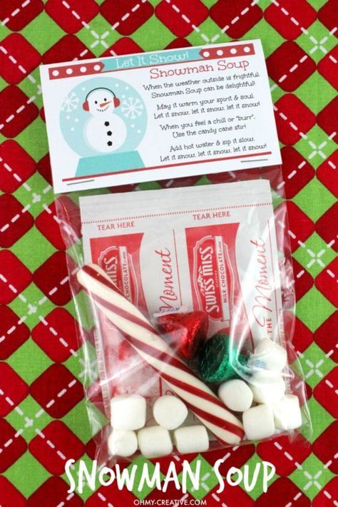 Snowman Soup Poem, Soup Gifts, Snowman Soup, Students Christmas, Hot Chocolate Gift, Christmas Treat Bags, Creative Diy Gifts, Diy Holiday Gifts, Navidad Diy