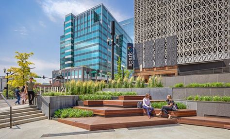 HDLA, in collaboration with ESa, worked with Unico Properties to re-imagine the exterior public gathering spaces at One Nashville Place, an iconic 24-story, Class A high-rise in Downtown Nashville’s Central Business District. Using the space’s existing features, HDLA seeks to transform its dated, underutilized public plazas into vibrant places for the everyday office tenant and […] Gathering Spaces Landscape Architecture, Gathering Space Architecture, Stair Landscape, Public Garden Design, Plaza Design, Pocket Garden, Urban Design Graphics, Facade Cladding, Mix Use Building