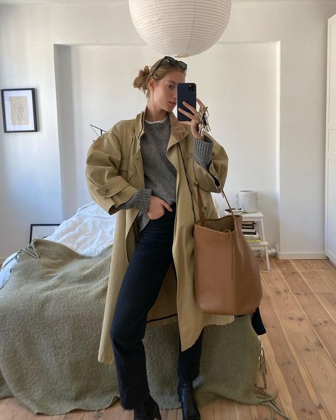 Amalie Moosgaard Nielsen on Instagram: “You never know when you might need a bottle opener 😉🔑” Fashion Copenhagen, Amalie Moosgaard, The Row Bag, Danish Fashion, Jewelry Nails, Copenhagen Style, Brown Outfit, Padded Coat, Inspo Outfit