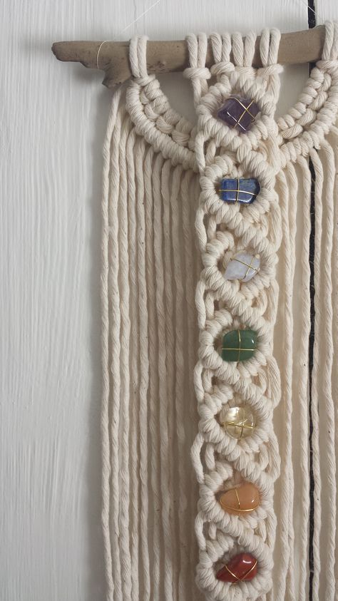 Macrame Crystal Holder Diy, Craft With Crystals, Macrame Chakra Wall Hanging Tutorial, Macrame With Crystals Diy, Macrame Crystal Hanger Tutorial, Macrame Ceiling Hanging, Macrame And Crystals, Macrame Wall Hanging With Crystals, Macrame With Crystals