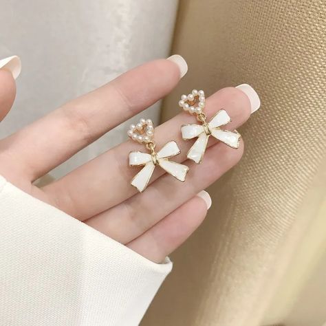 Yesstyle Accessories, Accessories Korean, Bow Style, Pearl Bow, Pearl Heart, Bow Earrings, Lovely Earrings, White Earrings, Jewelry Inspo