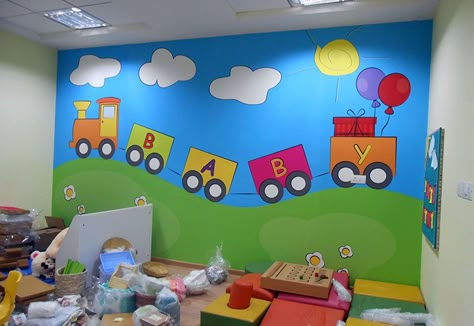 Wall Painting For Preschool, Preschool Wall Painting Ideas Outside, Nursery Classroom Decoration Ideas, Wall Paint Designs For Preschool, Ukg Class Wall Painting, Kg Classroom Wall Painting, Nursery Class Decoration, Classroom Walls Paint, Daycare Design Ideas