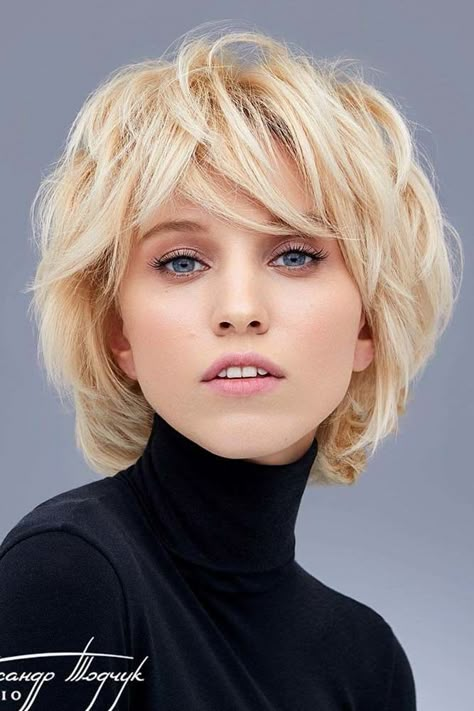 Totally Trendy Layered Bob Hairstyles For 2020 ★ Ciara Hair, Hairstyles Layered, Grey Hair Wig, Cheap Human Hair Wigs, Long Human Hair Wigs, Layered Bob Haircuts, Colored Hair Extensions, Short Human Hair Wigs, Layered Bob Hairstyles