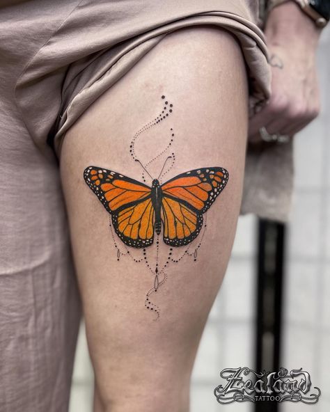 Monarch Butterfly Tattoo Designs, Monarch Tattoos, Orange Butterfly Tattoo, Monarch Tattoo, Chandelier Tattoo, Small Tattoos Ideas, Butterfly Neck Tattoo, Monarch Butterfly Tattoo, Cardinal Tattoos