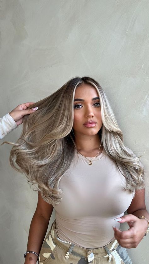 SLAYOLOGY STUDIO ATLANTA on Reels | Mariah Carey · Obsessed Blonde Foliage, Balayage Process, Brown Shadow Root, Grown Out Roots, Bold Money Piece, Mariah Carey Obsessed, Getting Highlights, Lightened Hair, Black Hair Balayage